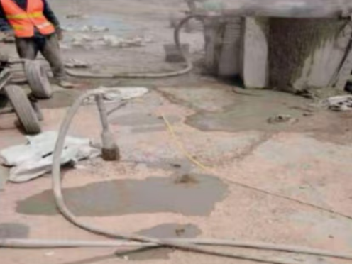 猇亭水泥混凝土路面板底注浆技术 路面脱空注浆整治方案